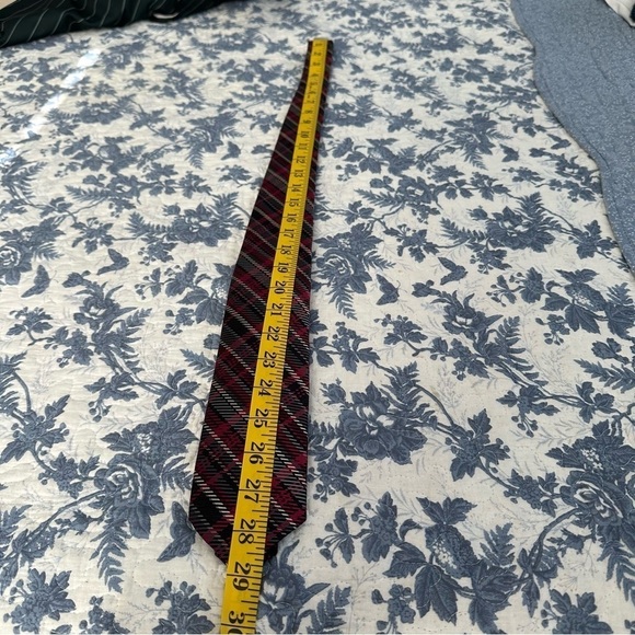 Michelsons Seven Fold Tie Red Black Gray Plaid Silk 58” x 3” Preppy Academic - Picture 10 of 11